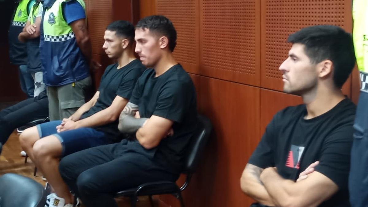 Jugadores de Vélez bajo arresto domiciliario y libertad condicional por acusaciones de abuso