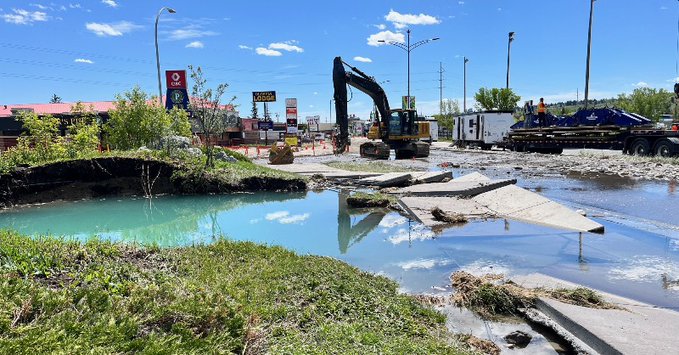Calgary en riesgo de quedarse sin agua debido a la ruptura de tubería en Bowness
